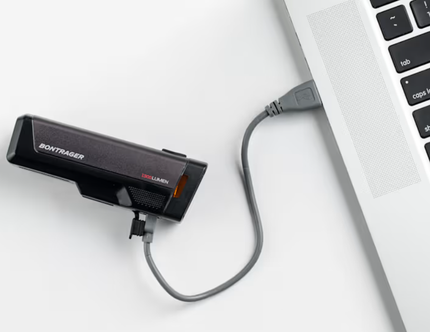 TREK/Bontrager Ion Pro RT フロントライト