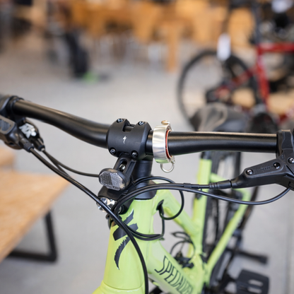 KNOG Oi LUXE BELL LARGE