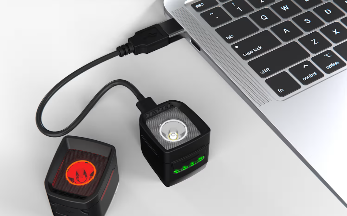 Trek Ion 100 R/Flare R Cityバイクライトセット（前後セット）